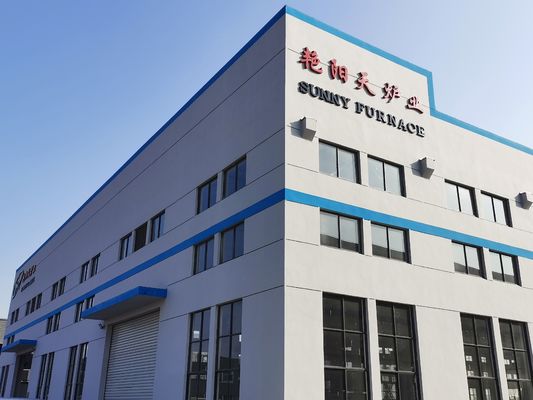 Modulaire montage industriële keramische oven die temperatuuruniformiteit ± 5 C constante temperatuurzone biedt, ontworpen voor thermische controle